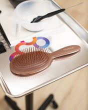 Cargar imagen en el visor de la galería, Chocolate - Cepillo Desenredante