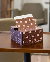 Cargar imagen en el visor de la galería, Chocolate Dots - Pop Up - Edición Limitada
